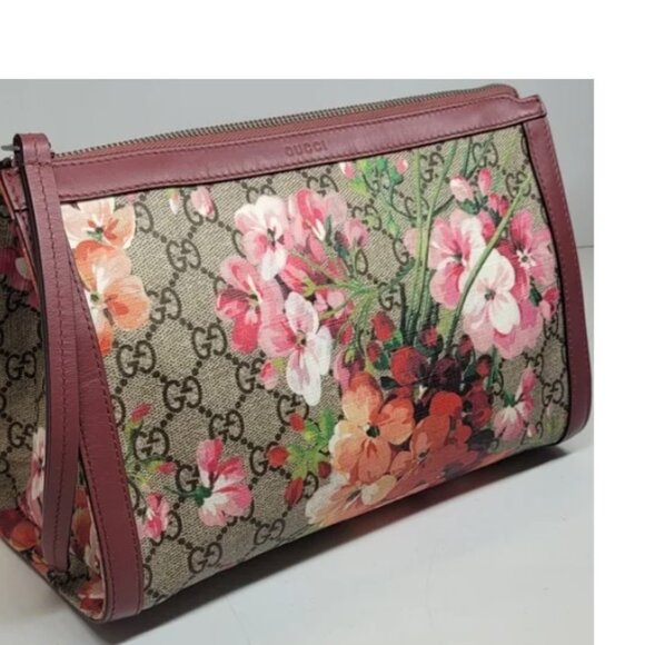 Gucci Handbags - Gucci Pink and Tan Floral GG Canvas Make Up Bag